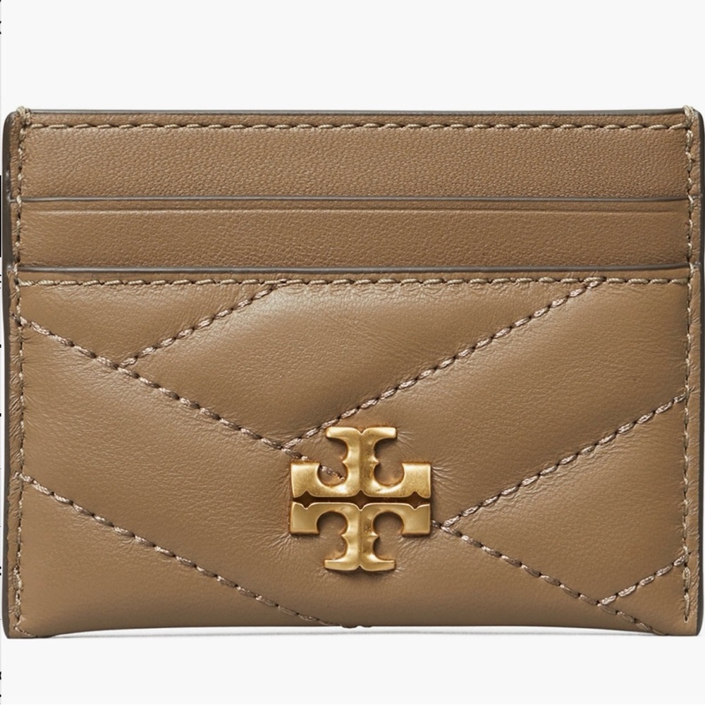 Tory Burch Kira Chevron Quilted Leather Case. Color: Sandpiper